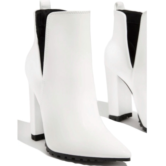Brand New in the box! White Ankle High Block Chunky Heel Booties - Picture 4 of 13